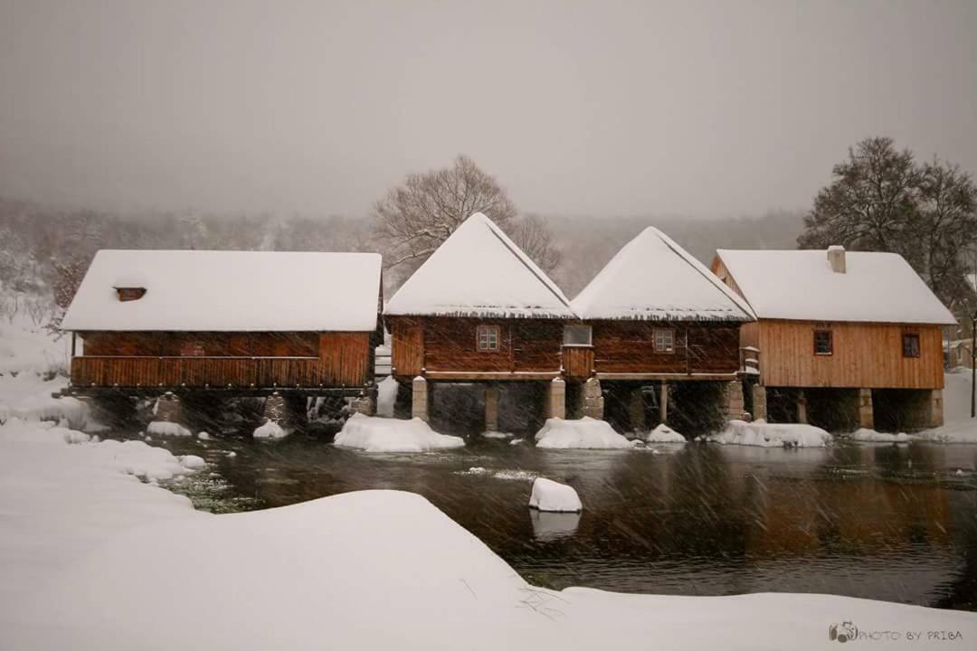 Holiday house Leona Otočac Exterior foto